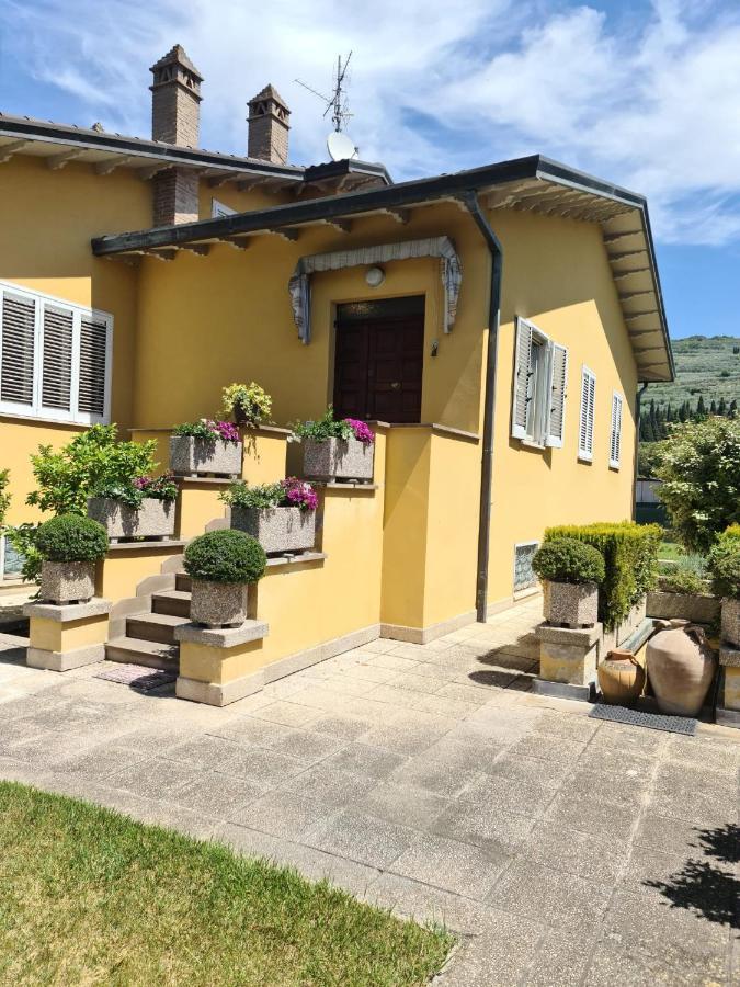 La Finestra Su Spello Appartement Buitenkant foto